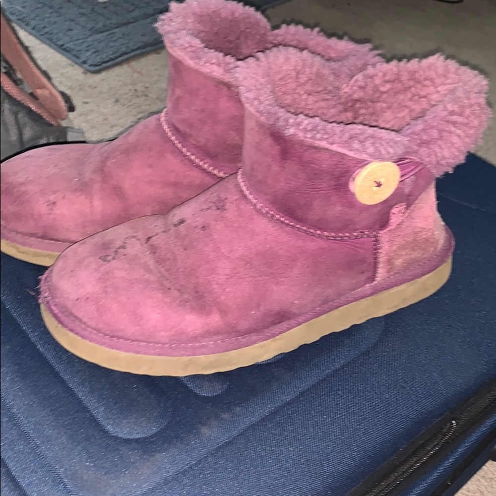 purple uggs